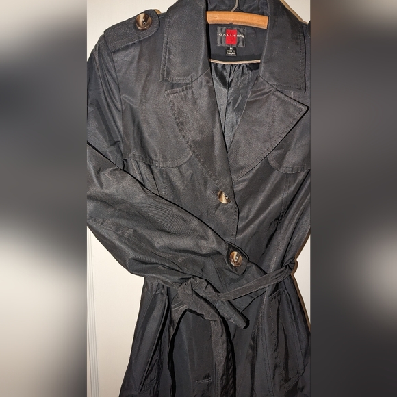 Raincoat - Picture 2 of 5